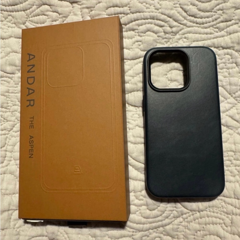 Andar Aspen 15 Pro Leather Case- Navy